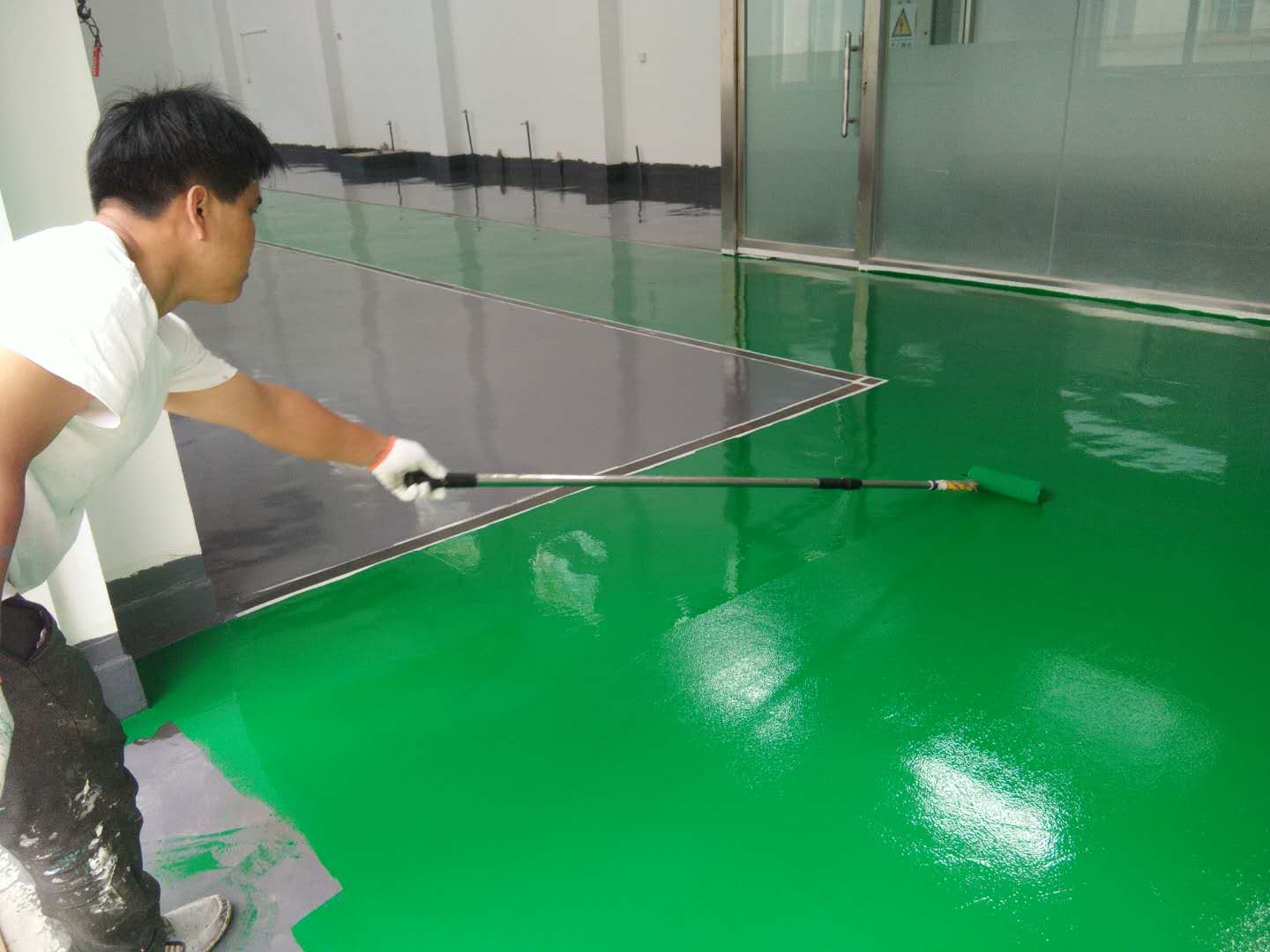 運城地坪漆施工 專業(yè)涂裝工程的關(guān)鍵要素與實施指南